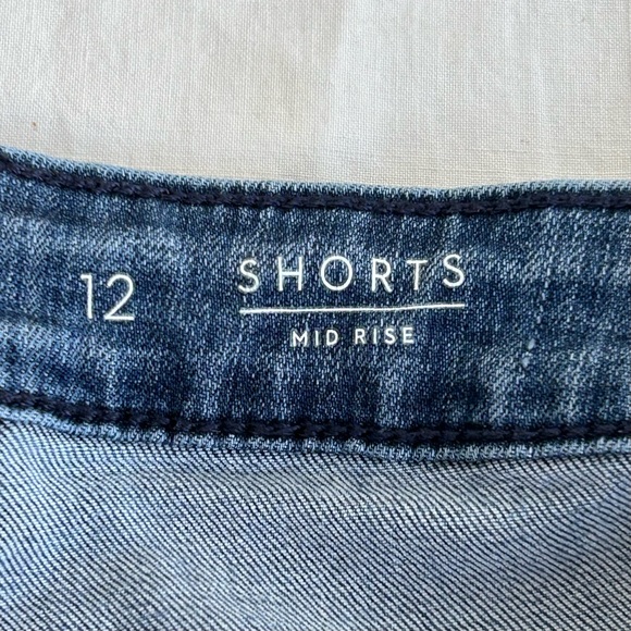 Vera Wang Floral Embroidered Shorts Size 12 - Picture 10 of 15